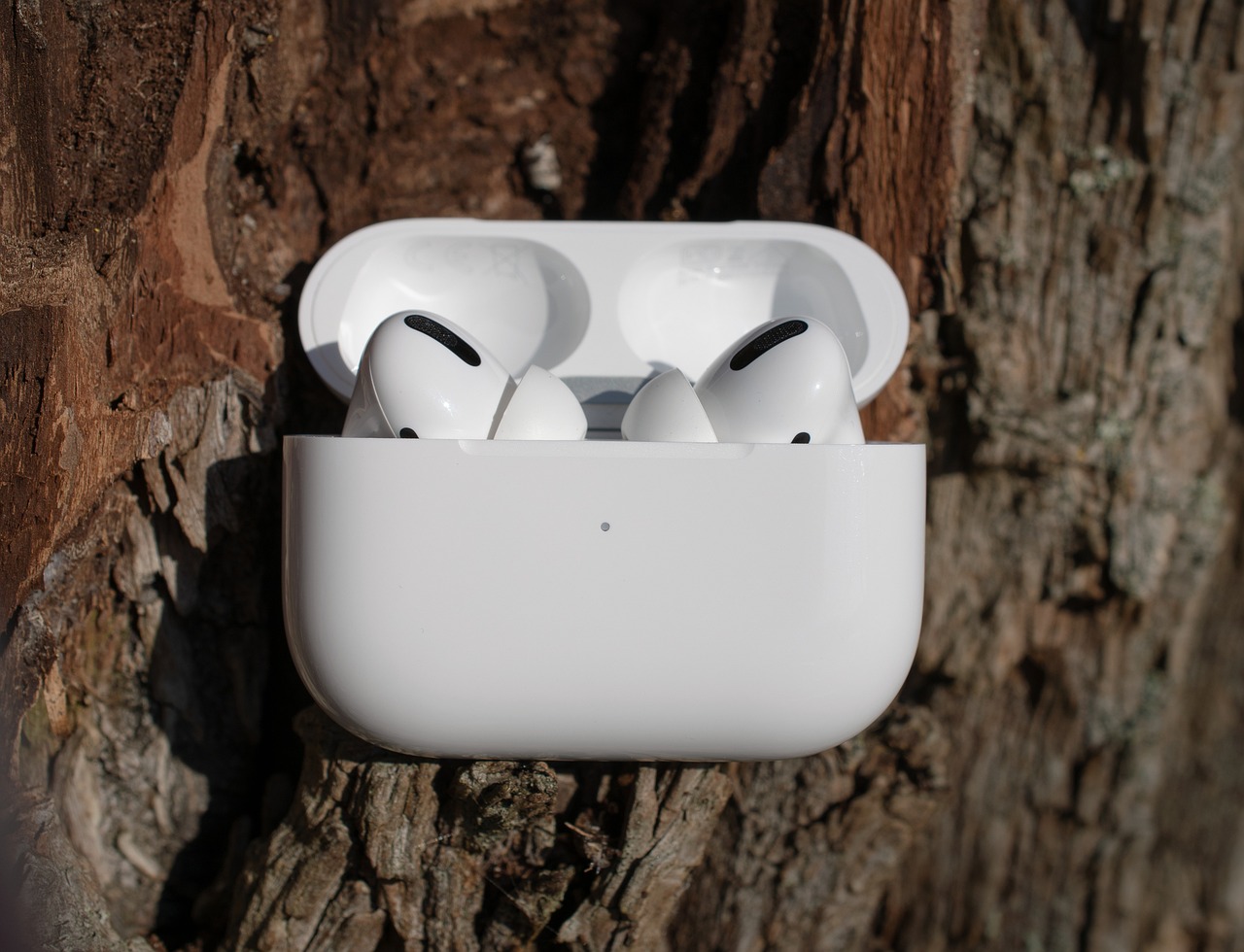 How to Reset AirPods: Troubleshooting Your Wireless Earbuds