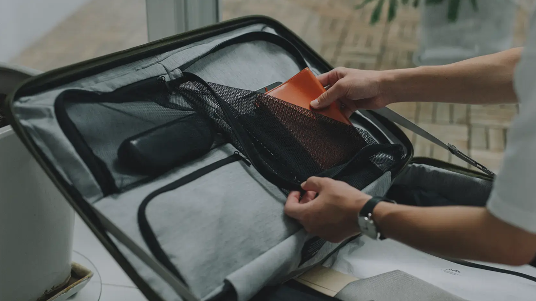 Blog Article: “Elevate Your Mobile Workspace with LOJEL’s Laptop/A4 Sleeve (13″)”